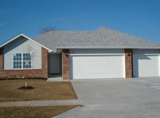 5589 W Sunflower Dr, Springfield, MO 65802