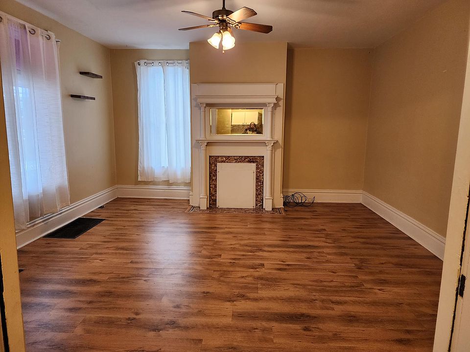 1st image of 345 Concord Ave Floor 1