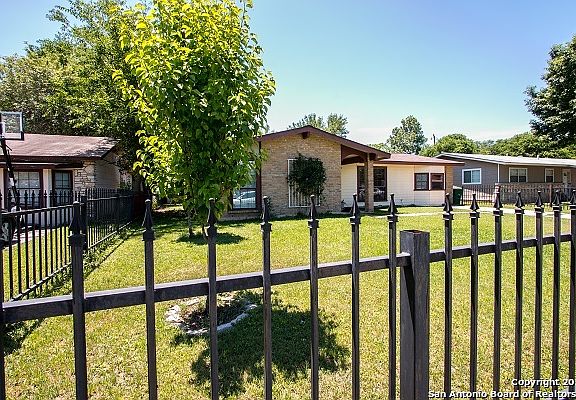 3rd image of 7110 Cypress Grove Dr