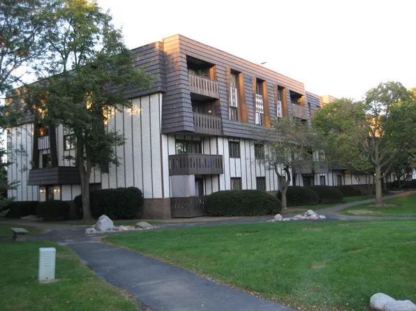 13200 W Heiden Cir Unit 2408, Lake Bluff, IL 60044