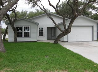101 Treasure St, Rockport, TX 78382