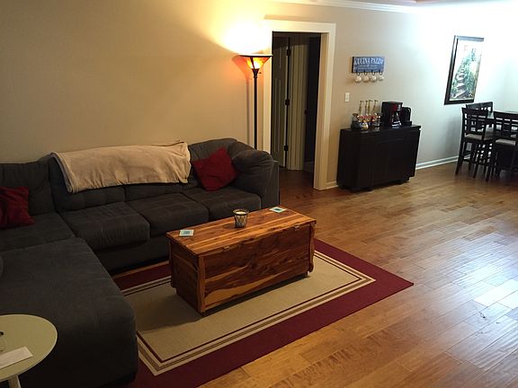 4th image of 900 Huck Finn Blvd
