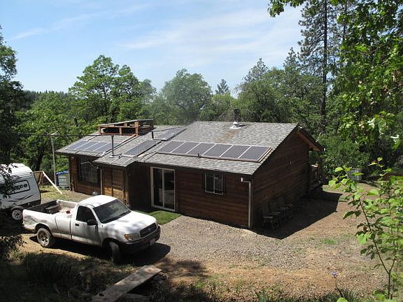 3rd image of 15899 Mill Creek Dr