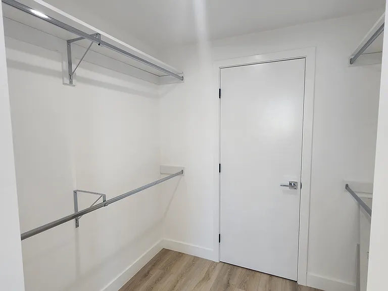 6061 Fulton Ave #6 — Photo 52