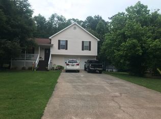 16 Roundtable Ct, Cartersville, GA 30121