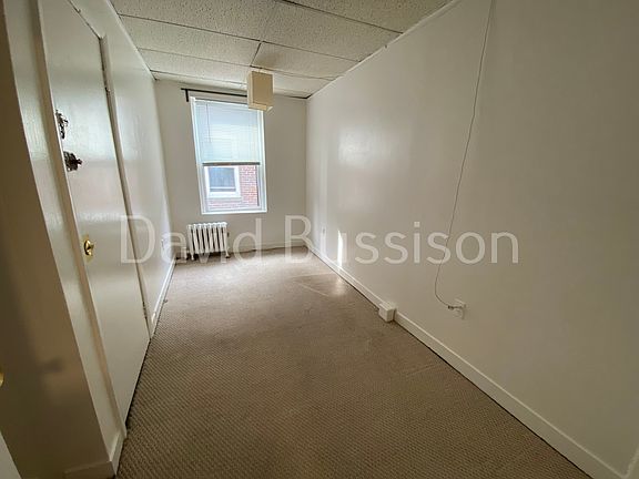 3rd image of 1307 Commonwealth Ave APT 16
