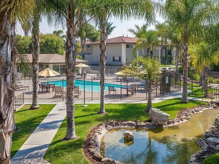 Monterra Springs — Photo 32
