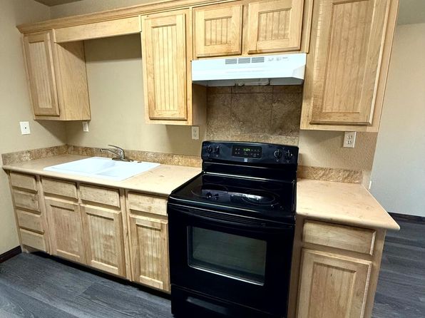 $500 Off 1st Full Month!* All Utilities Included!* Cozy 1-Bedroom* Pet Friendly* Great Location*, 117 New Dallas Hwy, Waco, TX 76705