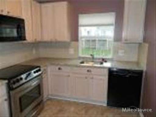 3rd image of 2116 Monarch Dr