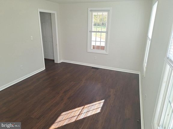4th image of 614 Chandler Mill Rd