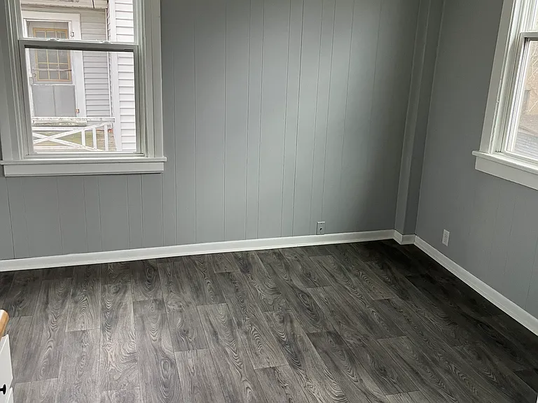 527 W Main St #B — Photo 8