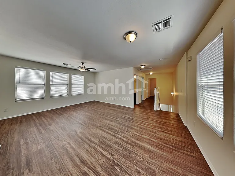17182 N 184th Dr — Photo 9