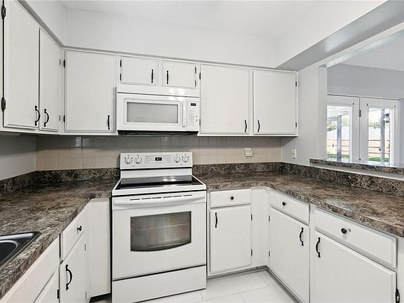 4th image of 2171 Spyglass Ln