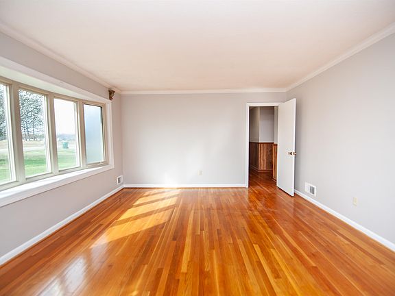 4th image of 109 Gentry Rd