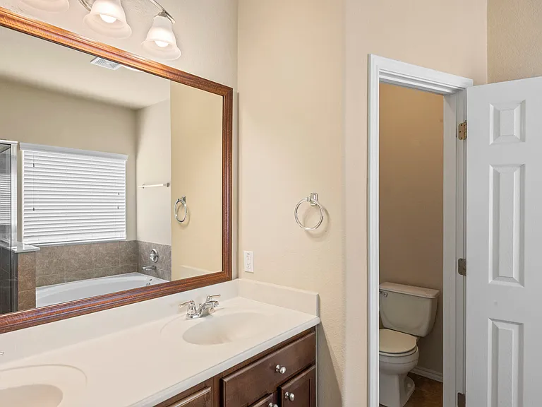 25839 Big Bluestem — Photo 4