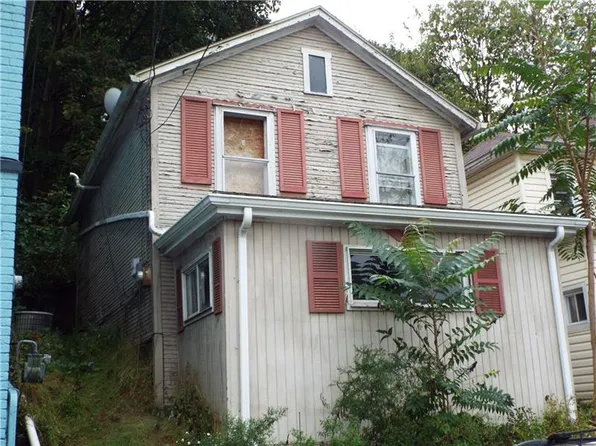 831 Prospect Ave, Charleroi, PA 15022