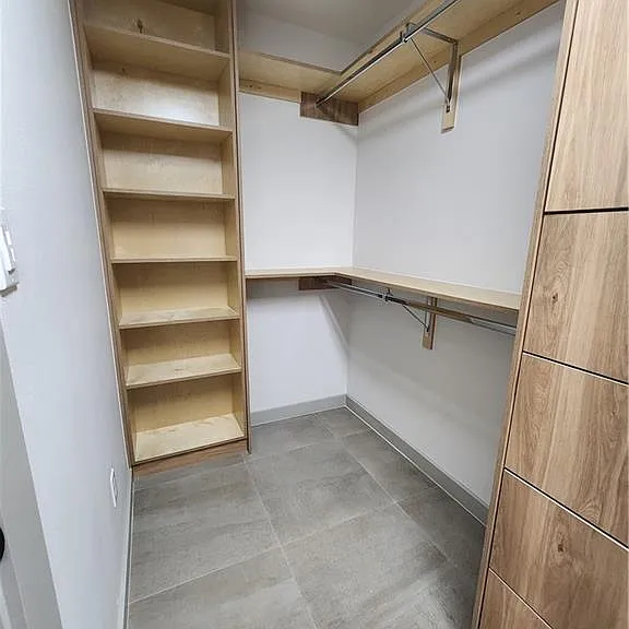 2712 W Hatfield Ave — Photo 18