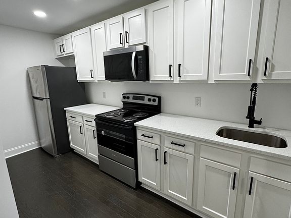 2nd image of 816 N Adams St #2