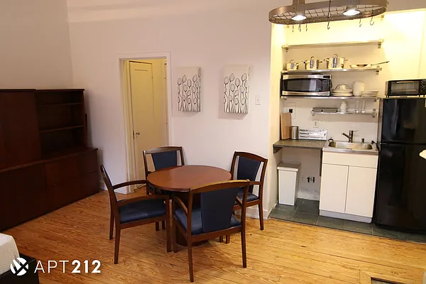 Rented by APT212 INC | media 3