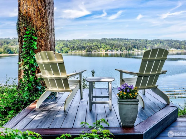 4999 Erlands Point Road NW, Bremerton, WA 98312
