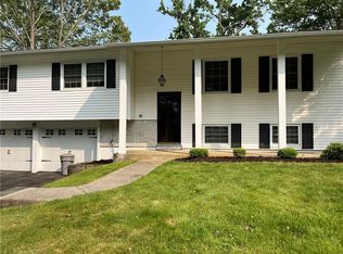 144 Overhill Rd, Middletown, NY 10940