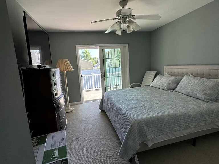 70 Wilson Ave — Photo 7