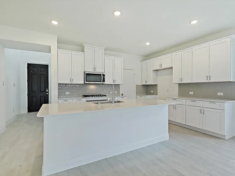 3724 Jan Camille Ct — Photo 9