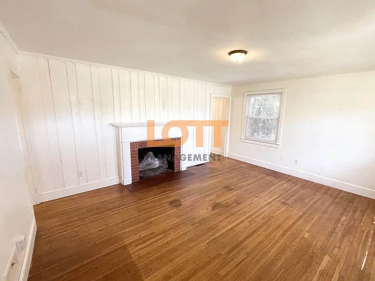 216 Mountain View Cir — Photo 4