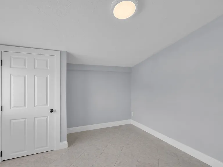 517 Rimmer Ave — Photo 13