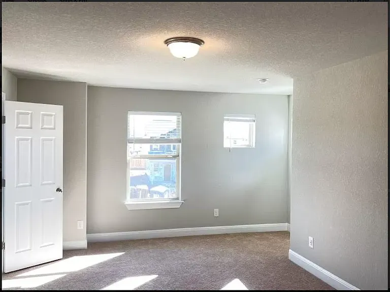 200 Mayney Ln — Photo 11