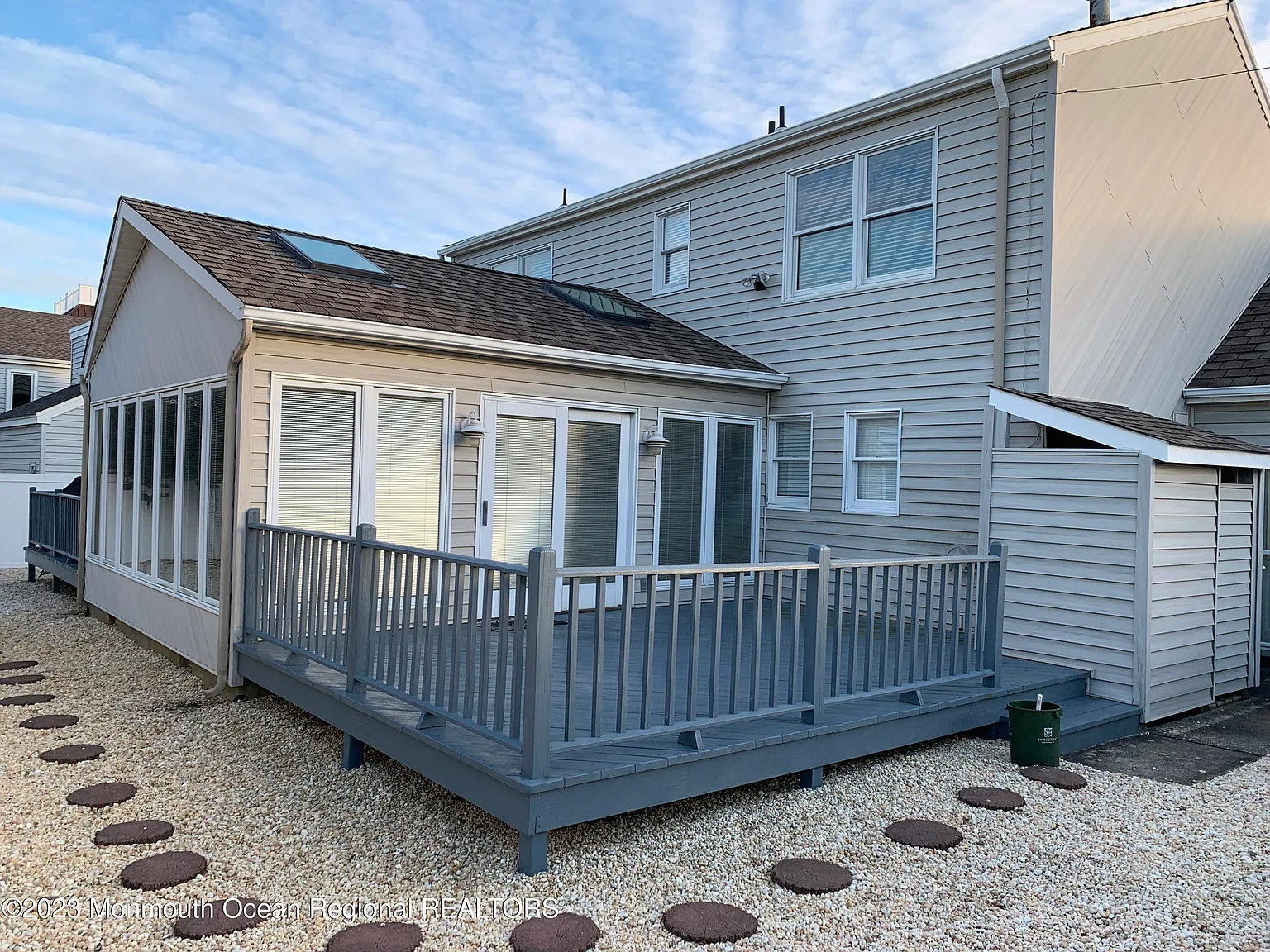 5 bed, 2.5 bath, 2770 sqft, $7,950 — Photo 4