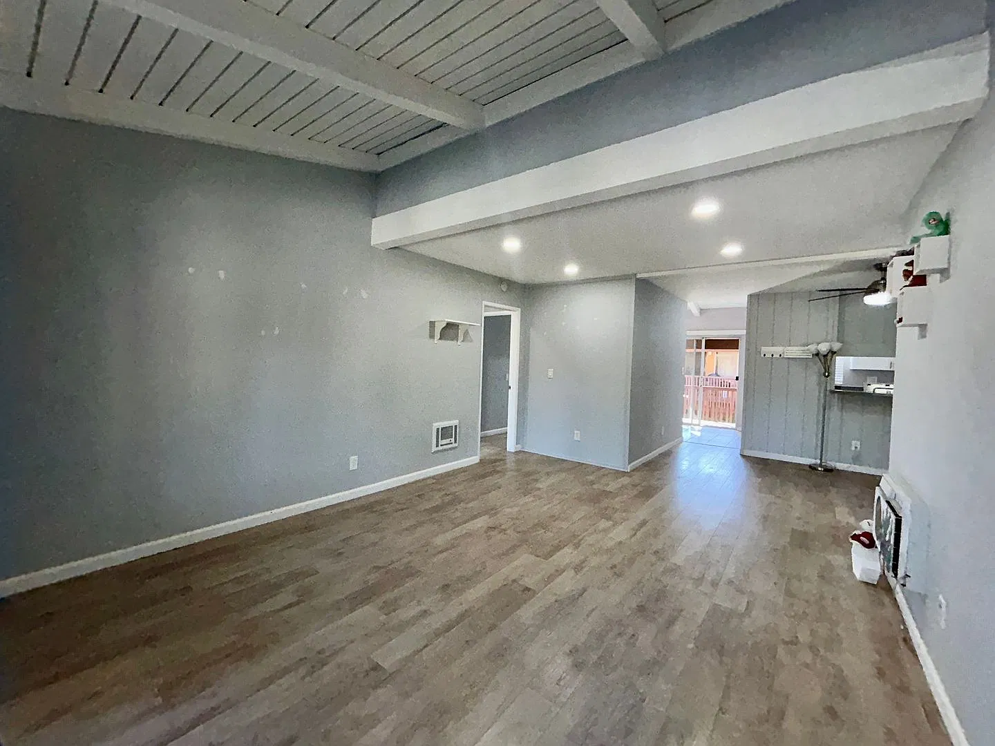 Beautiful 2-Bedroom/2 Bath Gated Condo for Rent in Santa Ana — Photo 3