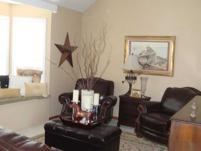 116 E Sierra Dr — Photo 28