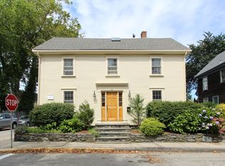 19 Cherry St, Newport, RI 02840