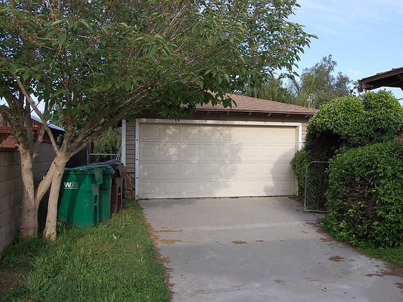 2nd image of 3693 Temescal Ave
