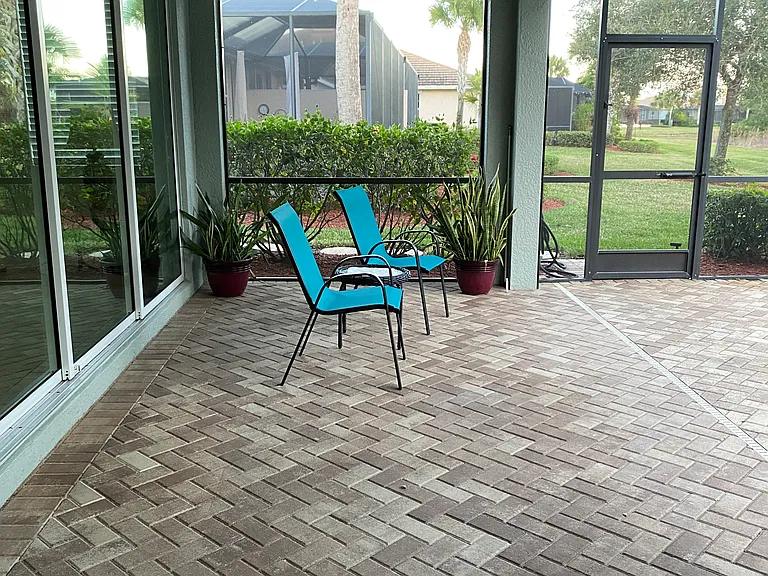 10730 Cetrella Dr — Photo 18