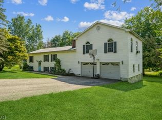 19 Little Rd, Lafayette, NJ 07848