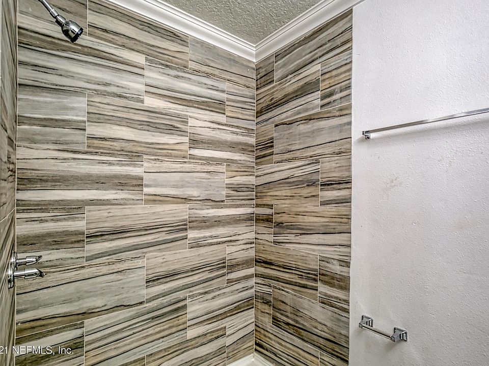 1st image of 5672 Tanglewood Ln