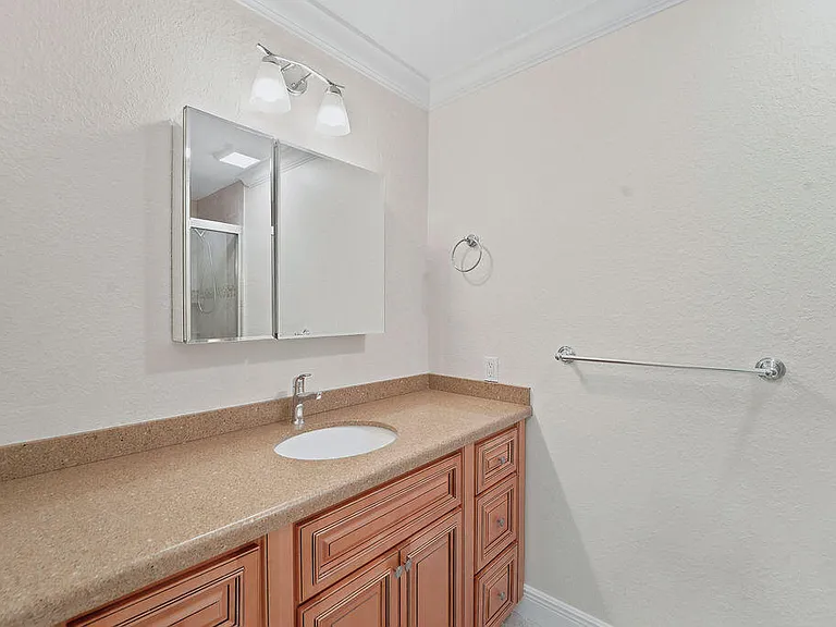 18966 SE Southgate Dr — Photo 7