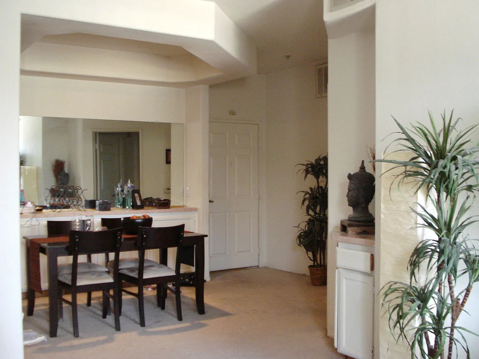 Cochran Island Apartments — Photo 3