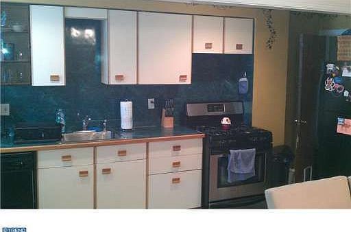4th image of 4522 Sheffield Ave