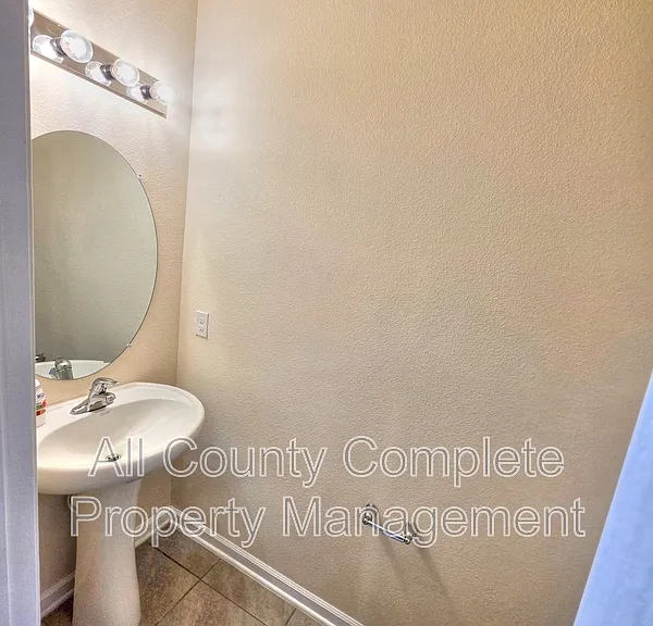 3972 Village View Ln — Photo 9