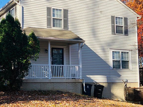 2nd image of 6834 Amber Hill Ct