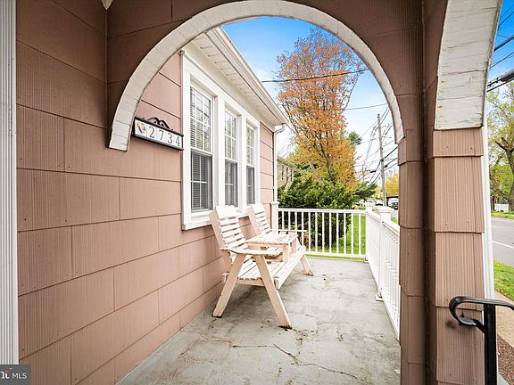 3rd image of 2734 Quakerbridge Rd