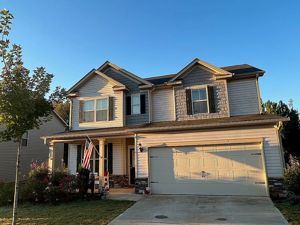 1st image of 600 Holly Springs Ct