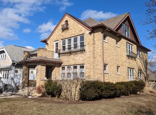 2202 N 69th St, Wauwatosa, WI 53213
