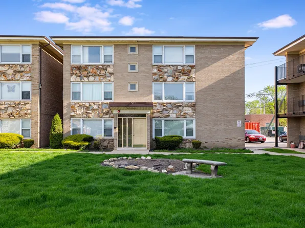 3166 W Meadow Lane Dr APT 15, Alsip, IL 60803