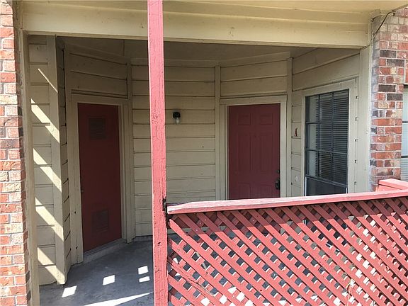 3rd image of 11305 Nicole Cv APT A