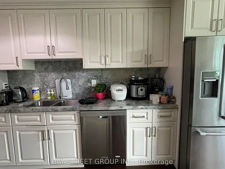 7905 Bayview Ave #423 — Photo 9
