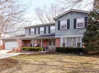 716 Dimmeydale Dr, Deerfield, IL
